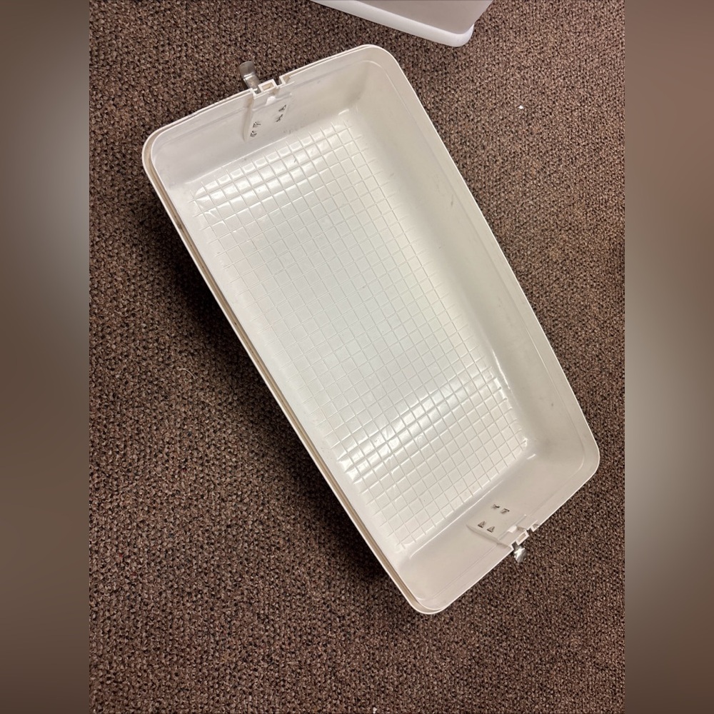 Singer Clone Generic Universal Sewing Machine Hard Storage Carrying Case White - Picture 6 of 8
